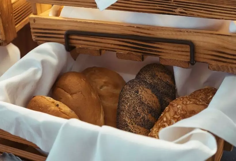 فندق Courtyard By Marriott Duesseldorf Hafen