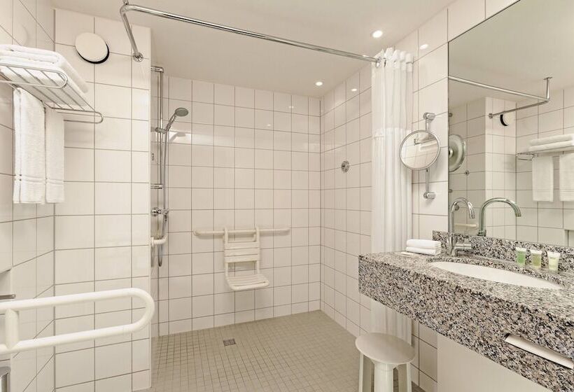 호텔 Courtyard By Marriott Duesseldorf Hafen