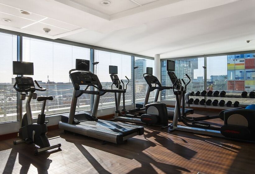 호텔 Courtyard By Marriott Duesseldorf Hafen