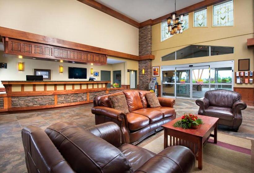 فندق Gold Eagle Lodge