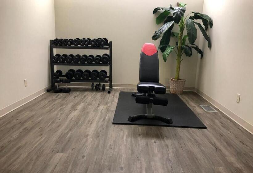 فندق Gold Eagle Lodge