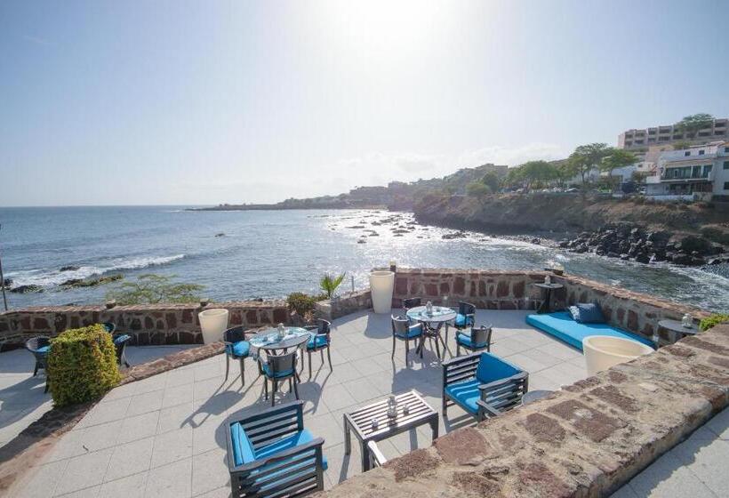 בית מלון כפרי Oasis Praiamar