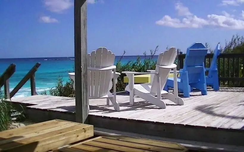 Hotelli Oceanfrontier Hideaway