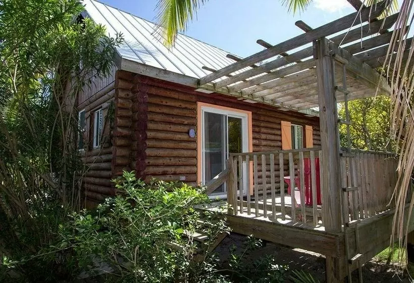 Hotelli Oceanfrontier Hideaway