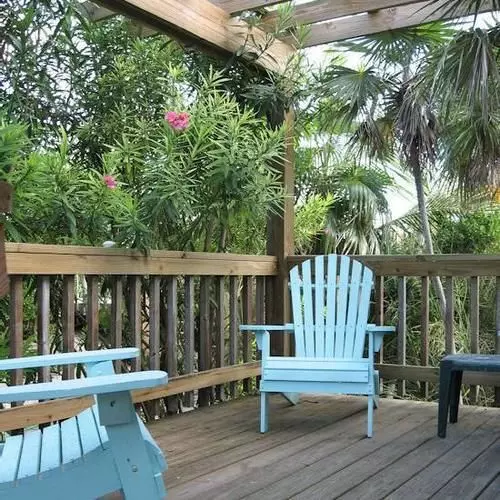 Hotelli Oceanfrontier Hideaway