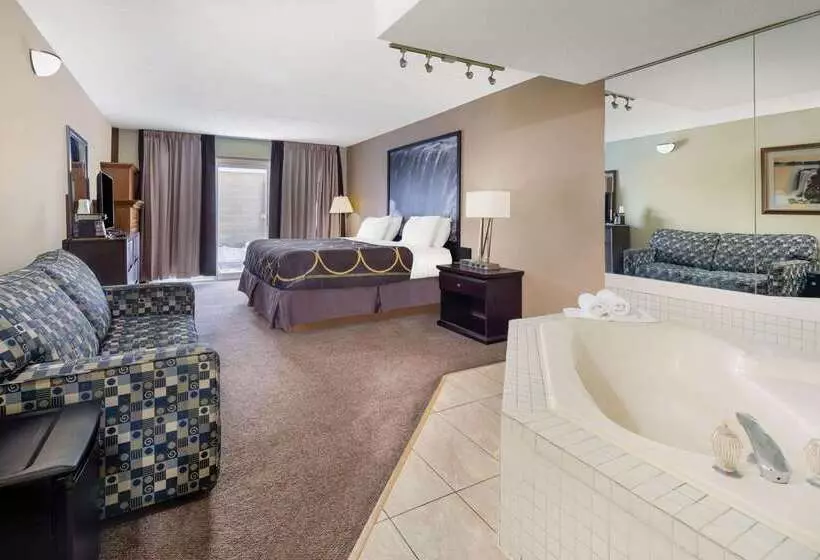 酒店 Super 8 By Wyndham Niagara Falls By The Falls
