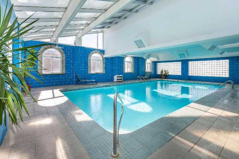 Szálloda Super 8 By Wyndham Niagara Falls By The Falls