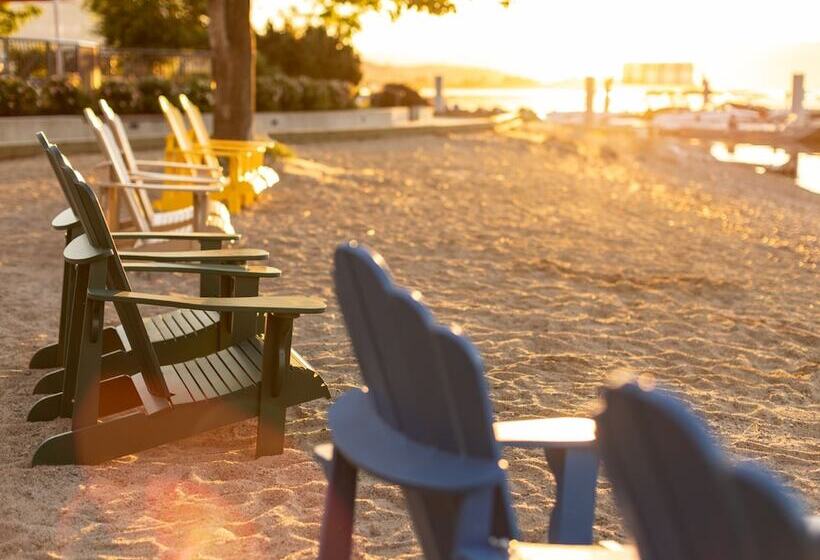 ホテル The Cove Lakeside Resort