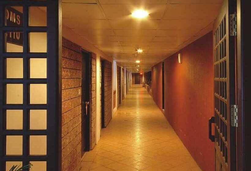 בית מלון כפרי The Raviz Kadavu