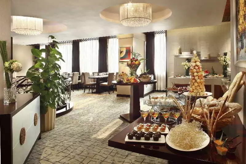 Howard Johnson Regal Court Hotel Beijing