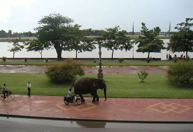 Bougainvillier Hotel