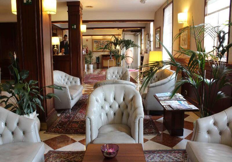 Отель Alla Torre