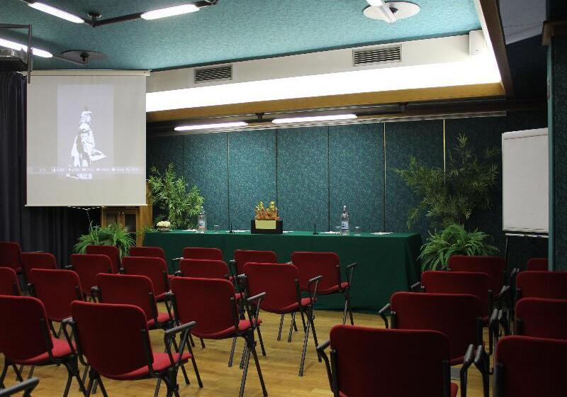 Отель Alla Torre