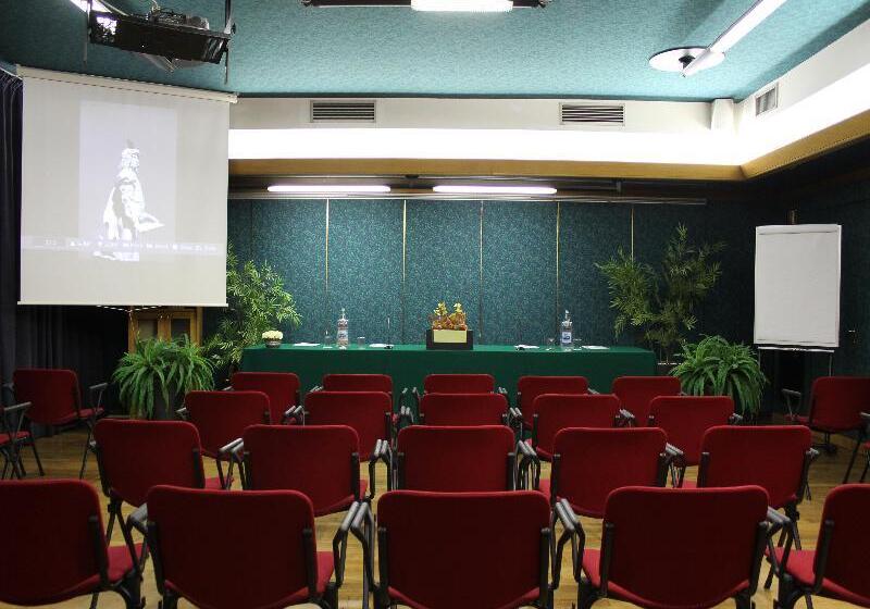 Отель Alla Torre