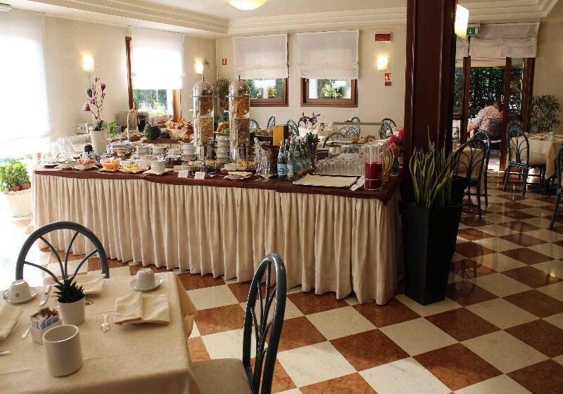 Отель Alla Torre