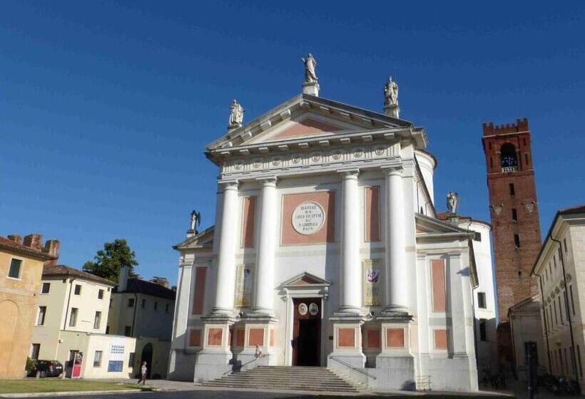 Отель Alla Torre