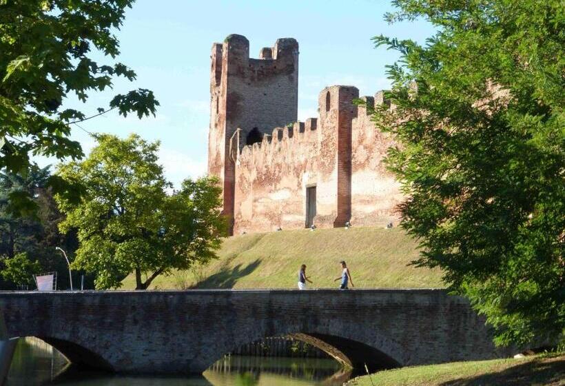 Отель Alla Torre