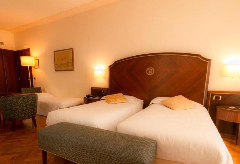 Отель Alla Torre