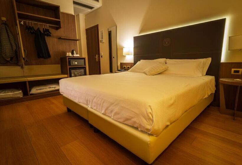 Отель Alla Torre