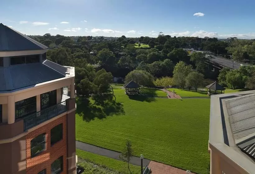 Amora Hotel Riverwalk Melbourne