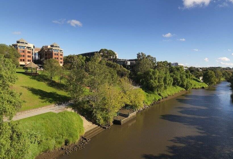 Amora Hotel Riverwalk Melbourne