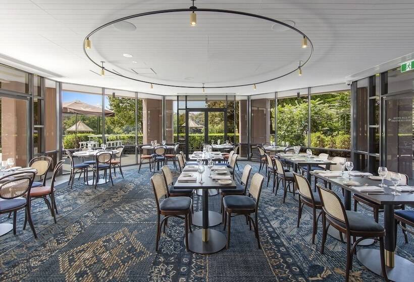 Amora Hotel Riverwalk Melbourne