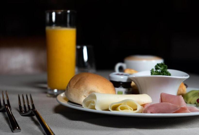 فندق Carpediem Roma Golf Club