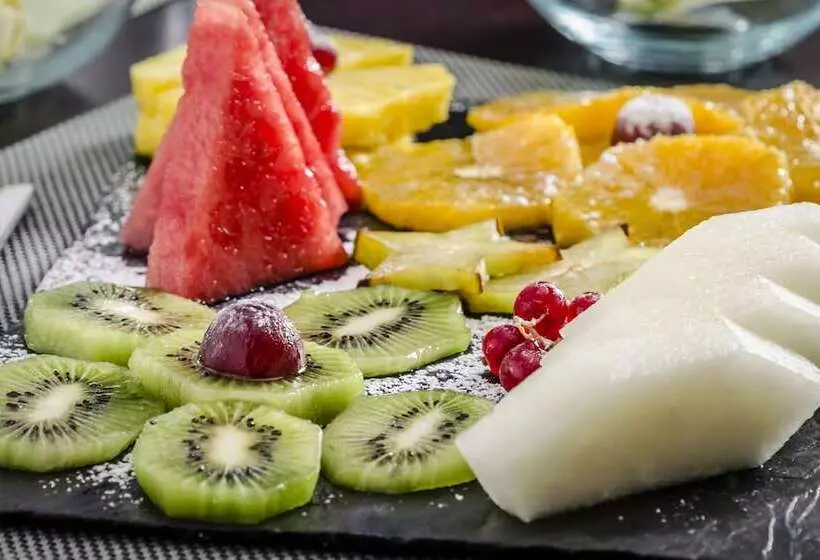 فندق Eurostars Reina Felicia