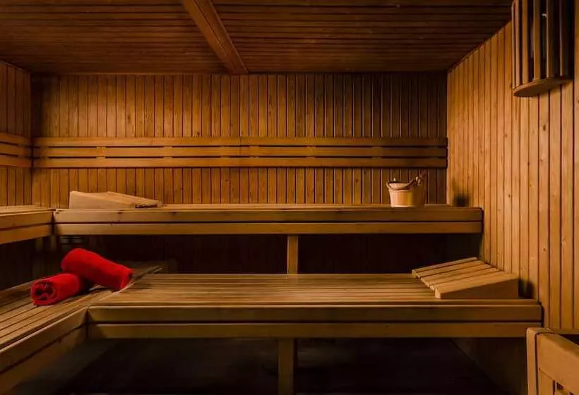 فندق Eurostars Reina Felicia