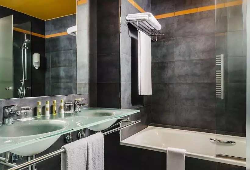 فندق Eurostars Reina Felicia