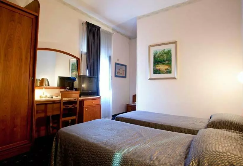 هتل Hermitage Capua