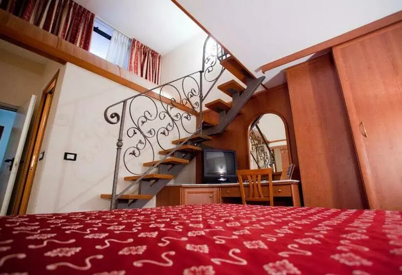 هتل Hermitage Capua