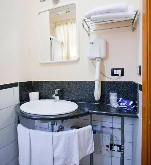 هتل Hermitage Capua