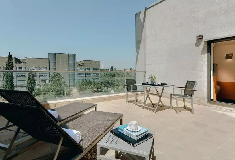 ホテル Hesperia Fira