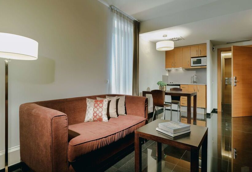 فندق Hesperia Fira