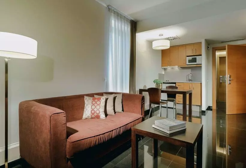 ホテル Hesperia Fira