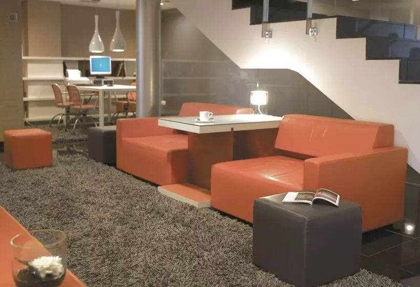 ホテル Hesperia Fira