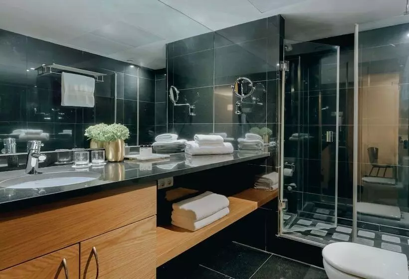 ホテル Hesperia Fira