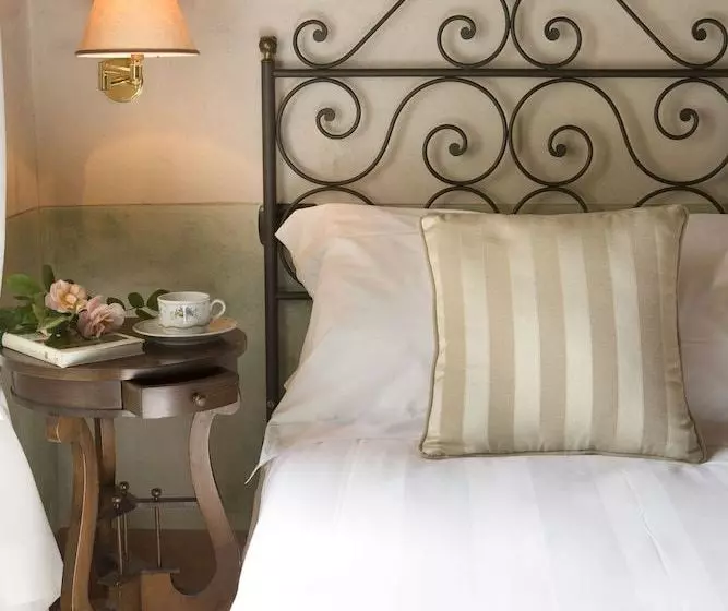 فندق La Canonica Di Cortine