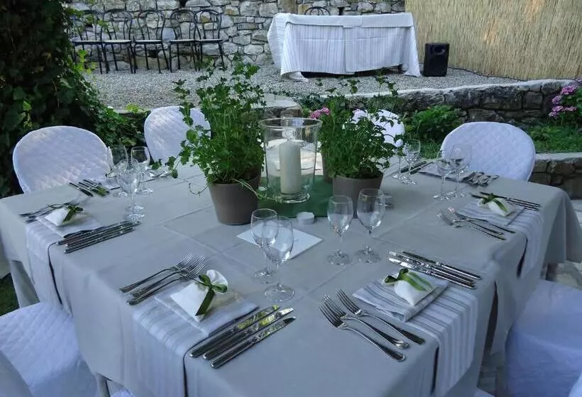 Отель Le Pozze Di Lecchi