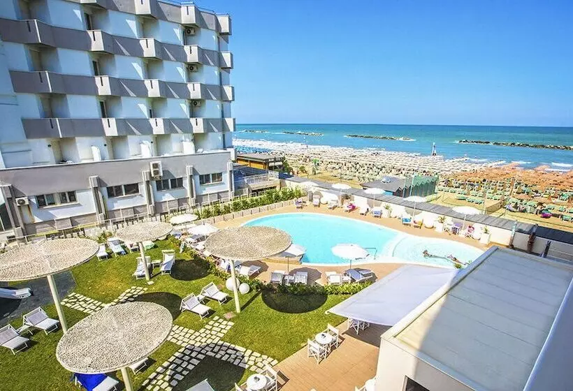 호텔 Nautilus Family