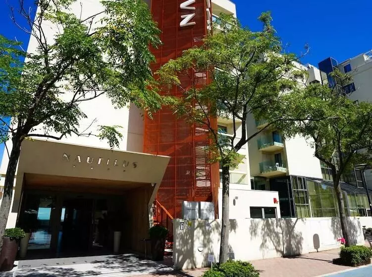 호텔 Nautilus Family