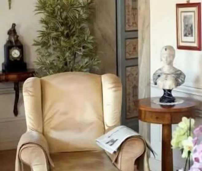 ホテル Palazzo Leti Residenza D'epoca