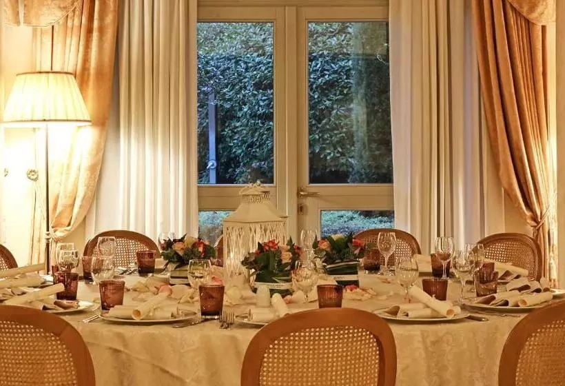 Szálloda Savoy Palace