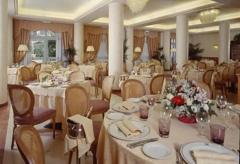 Szálloda Savoy Palace