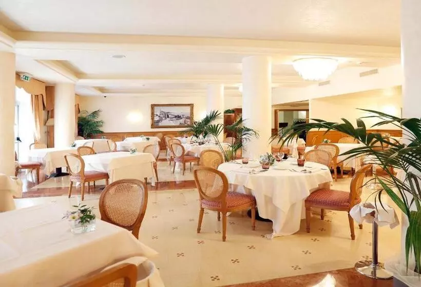 Szálloda Savoy Palace