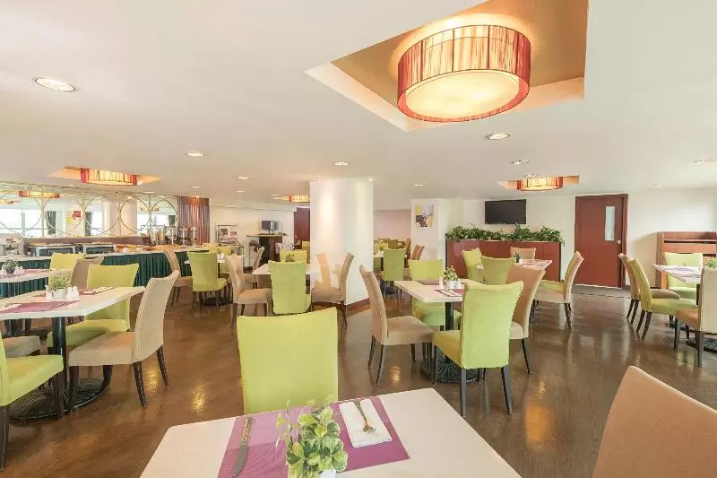 هتل Silka Far East