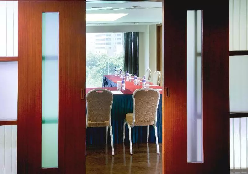 هتل Silka Far East