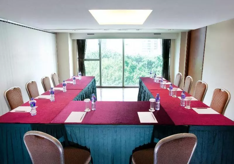 هتل Silka Far East