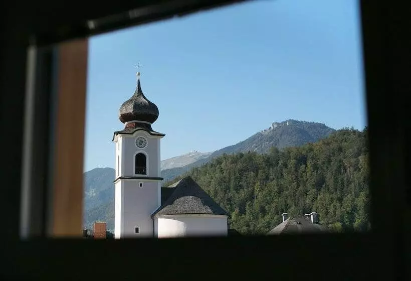 ホテル Stroblerhof